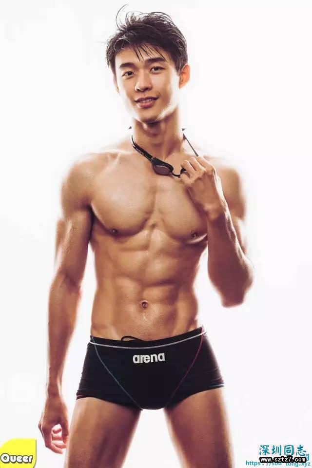 游泳教练激凸诱惑