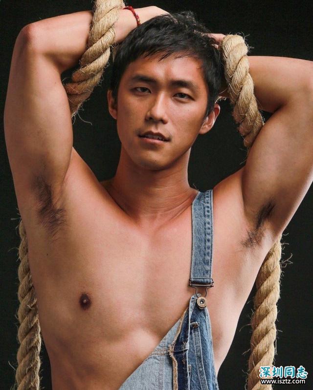台湾同志电视剧《我的鲜肉弟弟》主角壮硕肌肉