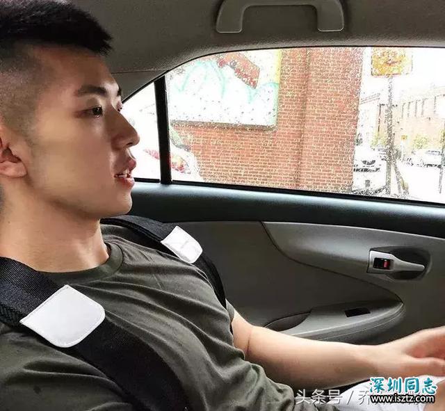 阳刚十足，攻气侧露的直男大帅哥，看着也蛮周正的