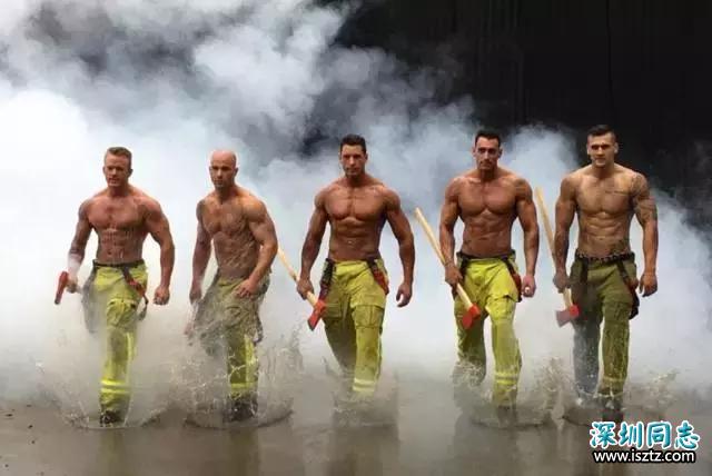 澳大利亚消防员2019年日历新鲜出炉，各个都是行走的荷尔蒙